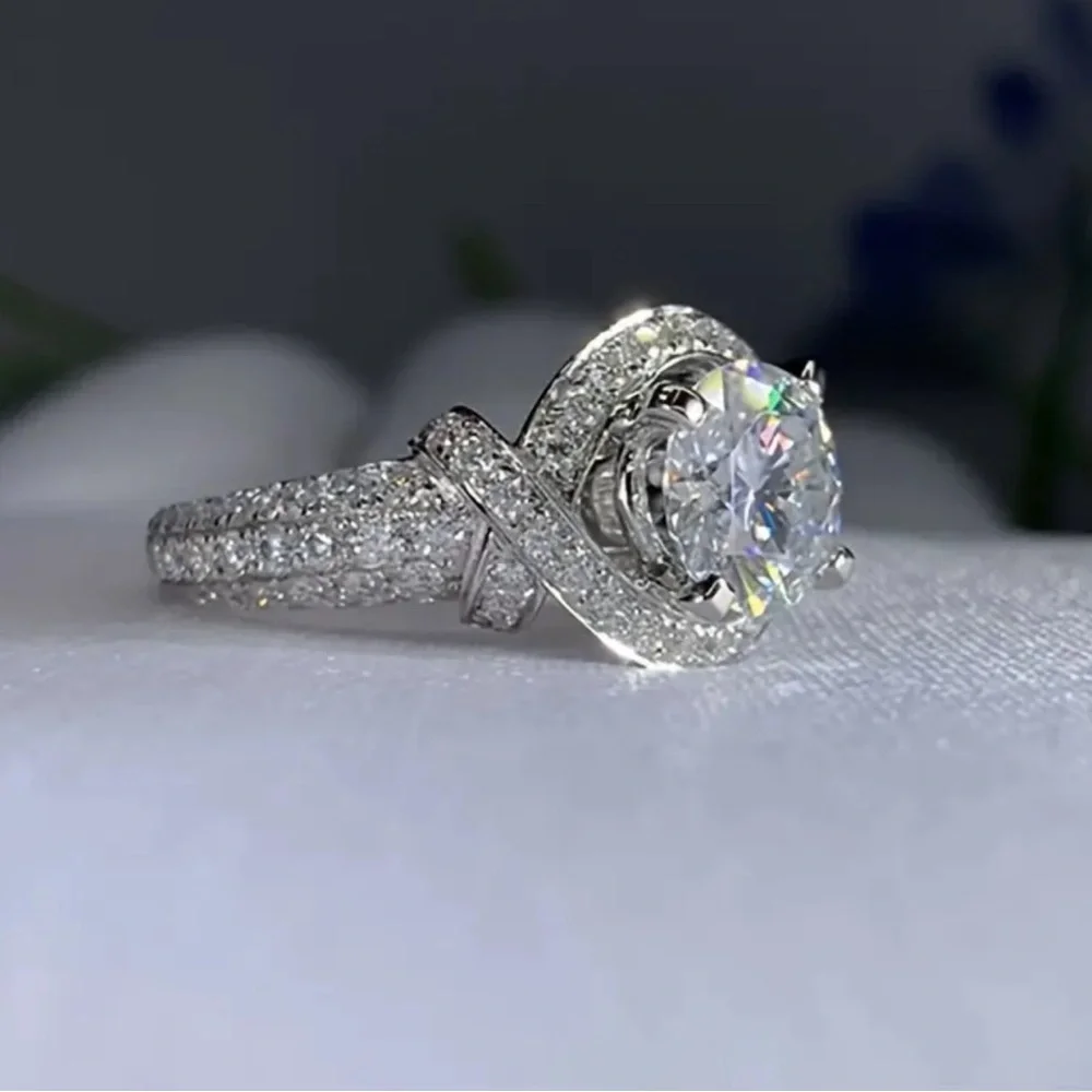 Elegant Sparkling CZ Ring - Luxury Copper Wedding Band Platinum Plated size 7‎